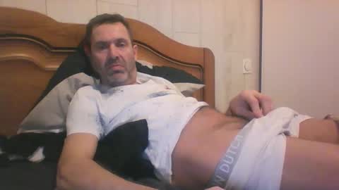 Snapshot of tonio1972 chatting on December 14, 2025, 7:40 pm tonio1972 online show from December 14, 2025, 7:40 pm