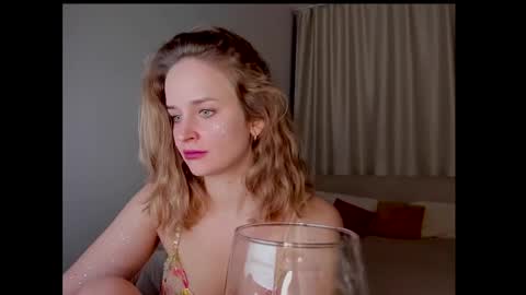 Snapshot of tony_and_alice chatting on December 28, 2024, 7:43 pm Tony and Alice online show from December 28, 2024, 7:43 pm