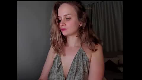 Snapshot of tony_and_alice chatting on March 7, 2025, 12:04 am Tony and Alice online show from March 7, 2025, 12:04 am