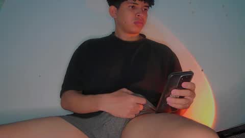 Snapshot of tony_marz chatting on March 19, 2026, 5:33 am tony_marz online show from March 19, 2026, 5:33 am