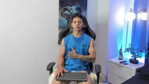 tony_petrov online show from October 13, 2025, 7:19 am