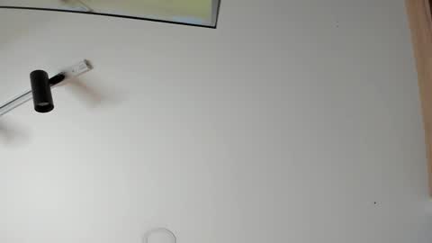 tony_petrov online show from November 17, 2025, 12:22 pm