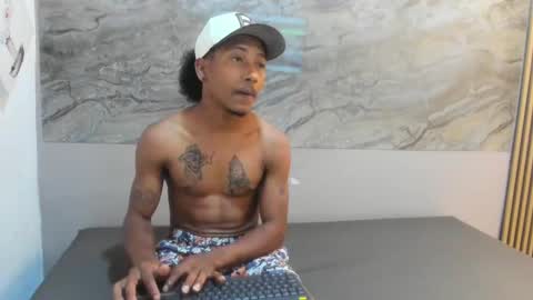 Snapshot of tony_travis chatting on October 8, 2025, 8:17 pm TONY online show from October 8, 2025, 8:17 pm
