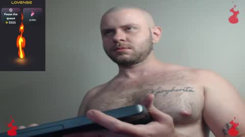 Snapshot of tony_white_7 chatting on April 22, 2026, 12:35 am TONY online show from April 22, 2026, 12:35 am