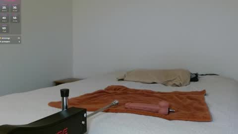 Snapshot of tonycrd chatting on November 20, 2025, 8:52 pm tonycrd online show from November 20, 2025, 8:52 pm