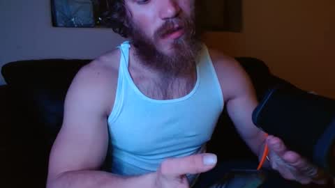 Snapshot of tonymontanna01 chatting on February 13, 2025, 6:09 am travis online show from February 13, 2025, 6:09 am