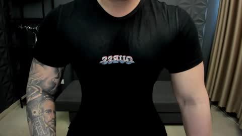 Snapshot of tonywilcoxx chatting on January 11, 2025, 12:07 pm TonyWilcox online show from January 11, 2025, 12:07 pm