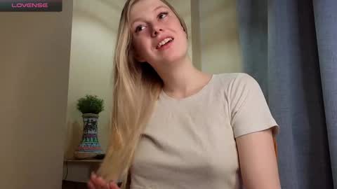 Snapshot of too_cute_blonde_girl chatting on February 4, 2025, 3:11 am Hey hey Im Megan Pvt open. Im very glad to see you here online show from February 4, 2025, 3:11 am