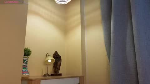 Snapshot of too_cute_blonde_girl chatting on March 6, 2025, 6:19 am Hey hey Im Megan Pvt open. Im very glad to see you here online show from March 6, 2025, 6:19 am