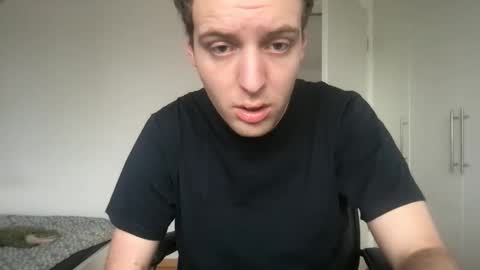 Max online show from November 14, 2025, 8:24 am