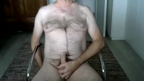 Snapshot of tooohard chatting on September 16, 2025, 1:56 pm Alex online show from September 16, 2025, 1:56 pm