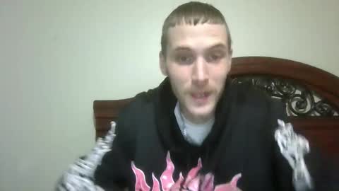 Snapshot of tootall803 chatting on February 3, 2026, 11:21 pm TooTall803 online show from February 3, 2026, 11:21 pm