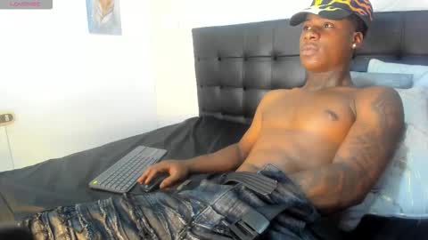 Snapshot of toower_ chatting on February 27, 2026, 4:56 am T O W E R online show from February 27, 2026, 4:56 am