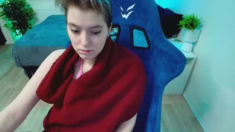 topcranberry online show from December 2, 2025, 8:19 am