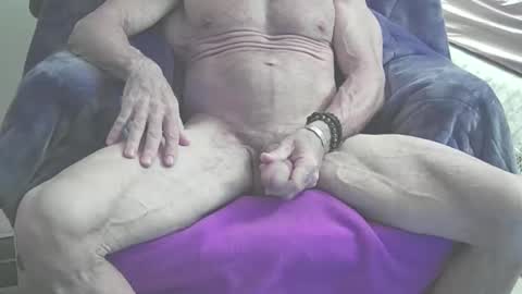 Snapshot of topfortwinks chatting on December 1, 2025, 4:17 am topfortwinks online show from December 1, 2025, 4:17 am