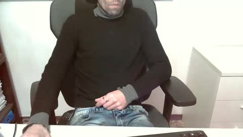 Snapshot of topg84 chatting on March 9, 2026, 6:34 pm Topg84 online show from March 9, 2026, 6:34 pm