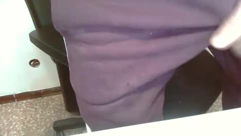 Snapshot of topg84 chatting on March 31, 2026, 5:35 pm Topg84 online show from March 31, 2026, 5:35 pm