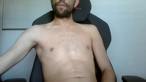 Snapshot of topg84 chatting on May 31, 2026, 1:40 pm Topg84 online show from May 31, 2026, 1:40 pm
