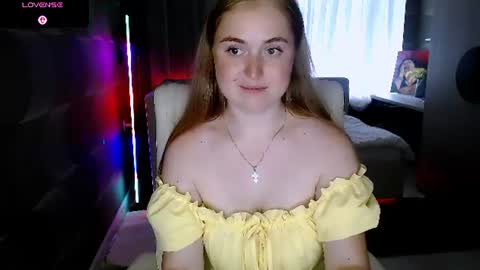 Snapshot of tori_blond chatting on June 26, 2026, 6:40 am tori_blond online show from June 26, 2026, 6:40 am