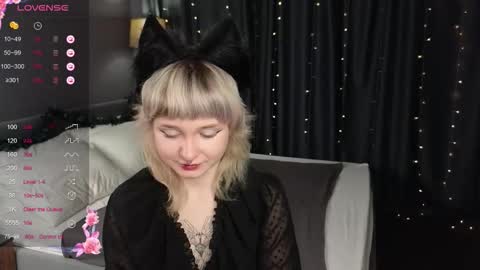 Snapshot of tori_cutie chatting on November 28, 2025, 12:13 am Tori online show from November 28, 2025, 12:13 am