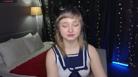 Snapshot of tori_cutie chatting on February 4, 2026, 12:27 am Tori online show from February 4, 2026, 12:27 am