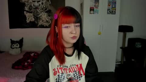 Snapshot of toriayun0 chatting on February 24, 2025, 1:13 am your personal gothic girl check it online show from February 24, 2025, 1:13 am