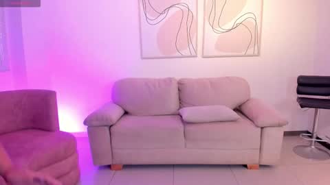 Snapshot of toricross1 chatting on October 22, 2025, 1:11 pm Tori Cross online show from October 22, 2025, 1:11 pm