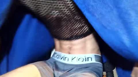 Enzo Moretti online show from December 1, 2025, 5:01 am