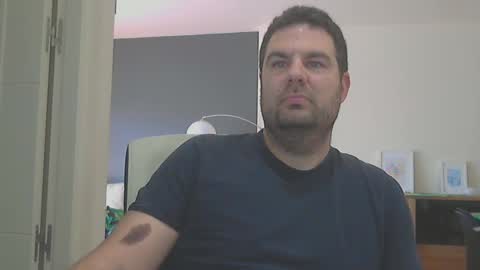 Snapshot of tork83 chatting on February 14, 2025, 2:44 pm Tork 83 online show from February 14, 2025, 2:44 pm
