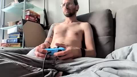 Snapshot of tornado2156 chatting on November 7, 2025, 7:03 pm Tornado2156 online show from November 7, 2025, 7:03 pm