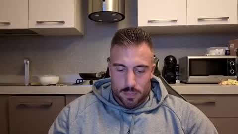 toro_arrapato online show from December 4, 2025, 6:16 pm