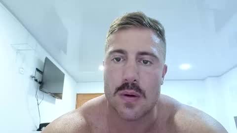 Snapshot of toro_arrapato chatting on March 16, 2026, 7:01 am toro_arrapato online show from March 16, 2026, 7:01 am