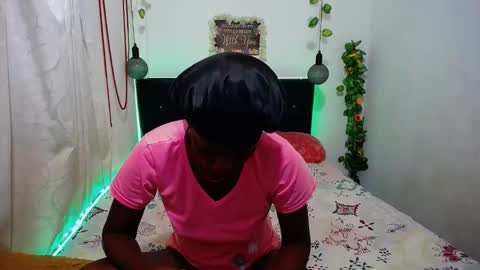 tory_montannaxx online show from January 22, 2025, 9:35 am