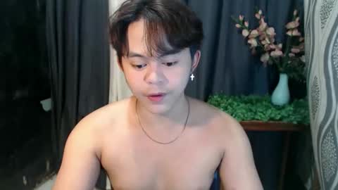 Snapshot of toshirokunn chatting on April 10, 2026, 7:18 pm Toshiro online show from April 10, 2026, 7:18 pm