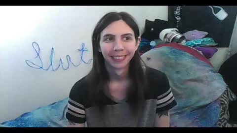 Luna online show from November 20, 2025, 1:06 am