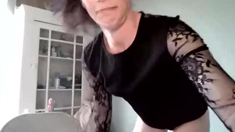 toxiclayne online show from March 18, 2026, 5:27 pm