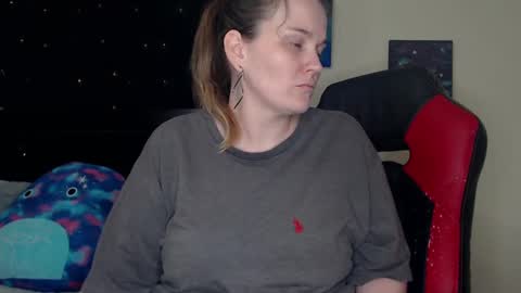 Lilly Miss Mistress Goddess Maam Queen Boss online show from December 17, 2024, 7:40 am