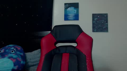 Lilly Miss Mistress Goddess Maam Queen Boss online show from December 17, 2024, 10:44 am