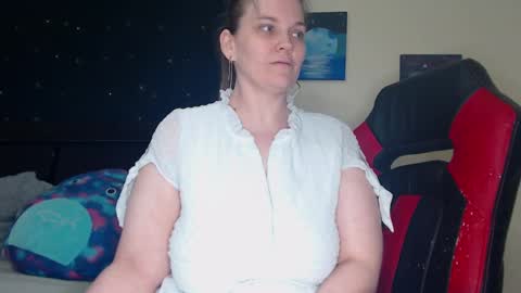 Lilly Miss Mistress Goddess Maam Queen Boss online show from December 31, 2024, 11:53 am