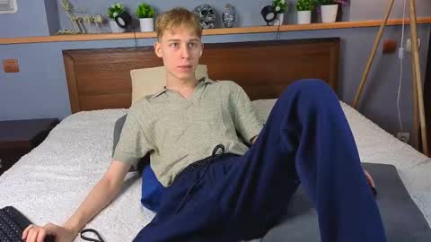 Snapshot of toxicpassion chatting on February 7, 2026, 9:57 am Max online show from February 7, 2026, 9:57 am