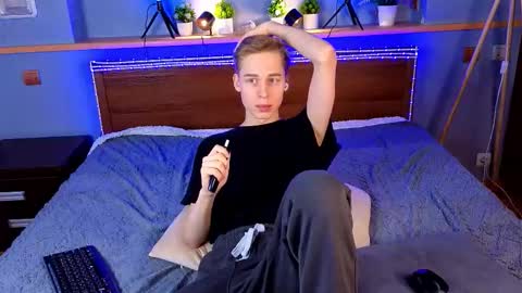 Snapshot of toxicpassion chatting on February 27, 2026, 9:42 am Max online show from February 27, 2026, 9:42 am