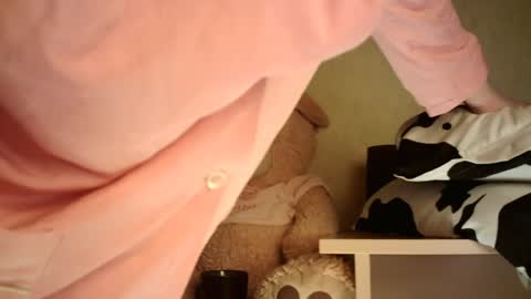 toxiquenude online show from December 28, 2024, 1:49 pm