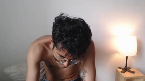 Snapshot of toy_sweet chatting on July 2, 2026, 6:03 pm Xander online show from July 2, 2026, 6:03 pm