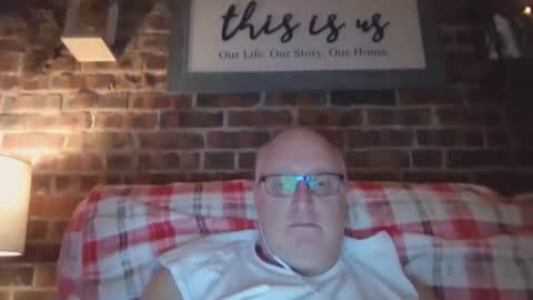 Snapshot of toyota1969 chatting on December 18, 2025, 12:38 am toyota1969 online show from December 18, 2025, 12:38 am