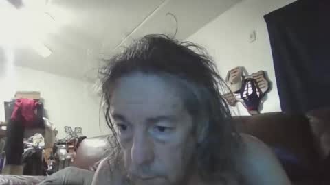 Snapshot of tpatslvr chatting on February 18, 2026, 12:56 pm Sasha online show from February 18, 2026, 12:56 pm