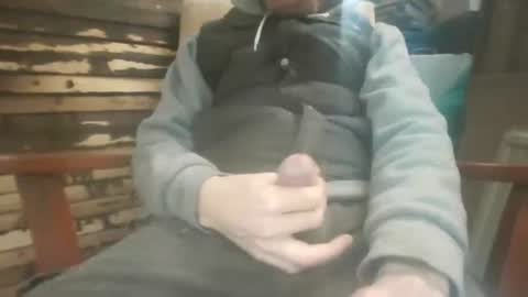 Snapshot of tr8e035 chatting on December 5, 2025, 1:31 pm tr8e035 online show from December 5, 2025, 1:31 pm