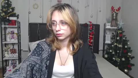 Snapshot of tracyleebb chatting on December 21, 2025, 6:09 am TracyLeeBB online show from December 21, 2025, 6:09 am