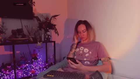 Snapshot of trafka_murafka chatting on January 16, 2026, 7:40 pm Hey my name is Kiri Kiri online show from January 16, 2026, 7:40 pm