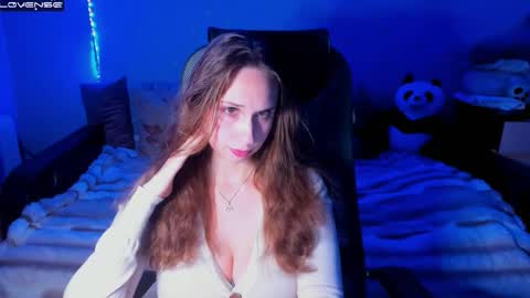 Kate online show from September 15, 2025, 3:12 pm