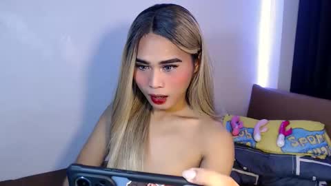 GEN LUXS online show from October 29, 2025, 8:43 pm